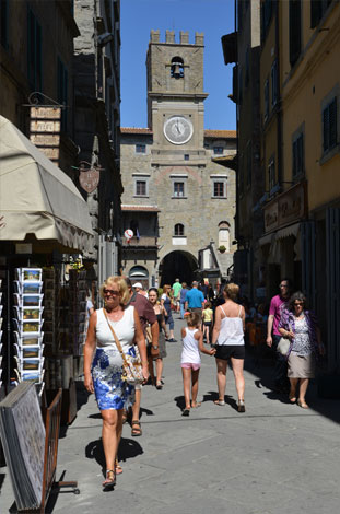 Cortona streets